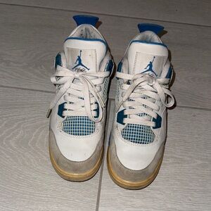 Jordan Kids White and Teal Sneakers